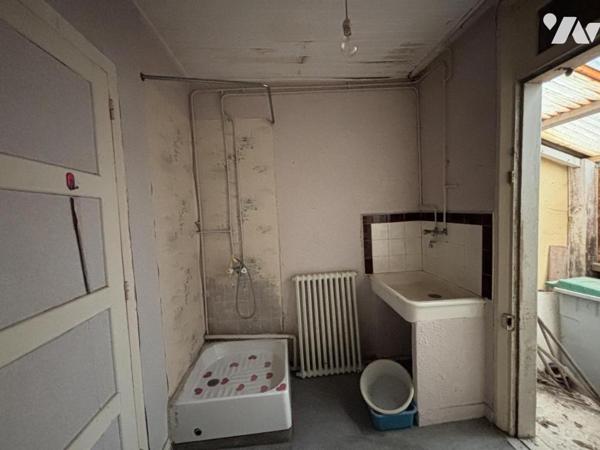 Maison de plain-pied à rénover -  2 chambres