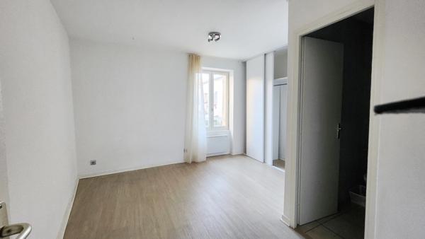 Immobilier Fleurieu-sur-Saône (69250) – Maison de village 32m2 – 155 000 €