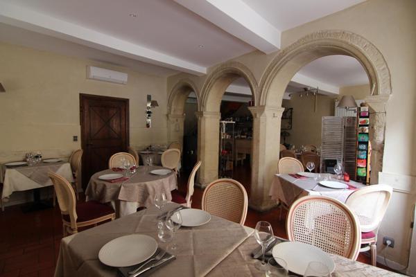 VALRÉAS, 84600 Enclave des Papes