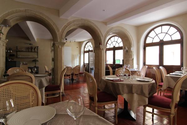 VALRÉAS, 84600 Enclave des Papes