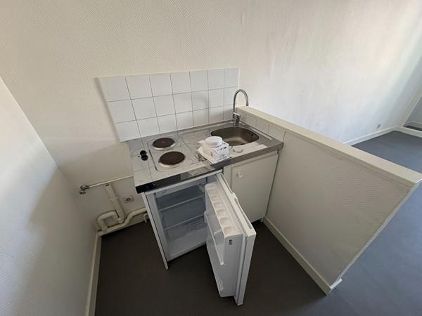 Immeuble de rapport  Gennes Val De Loire  4 appartements et un local commercial