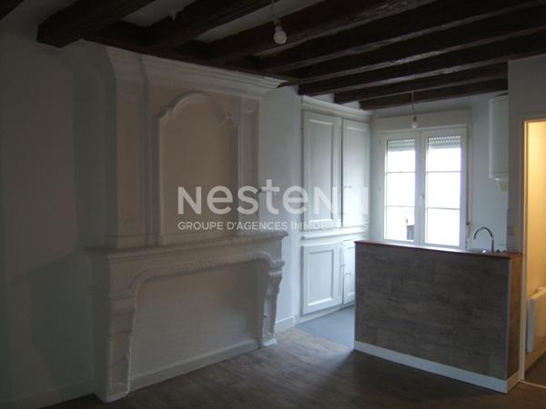 Immeuble de rapport  Gennes Val De Loire  4 appartements et un local commercial