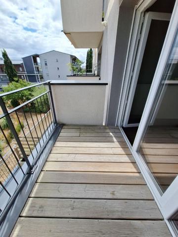 A LOUER SAINT MALO APPARTEMENT  T2  AVEC  BALCON  SITUE EN RESIDENCE AVEC ASCENSEUR