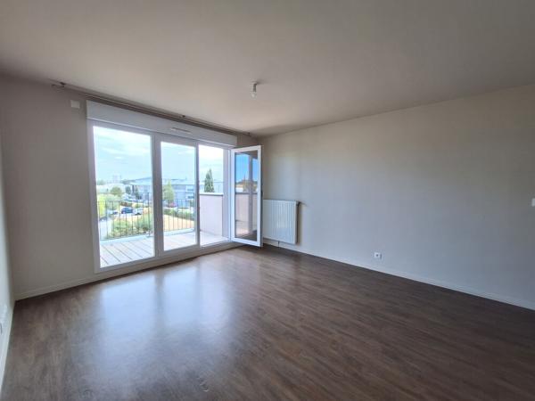 A LOUER SAINT MALO APPARTEMENT  T2  AVEC  BALCON  SITUE EN RESIDENCE AVEC ASCENSEUR