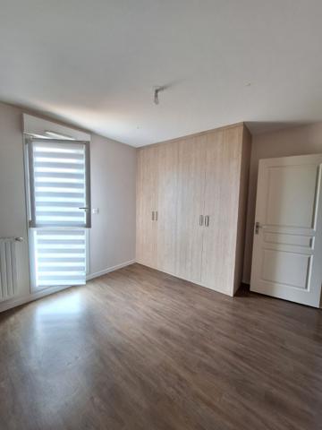 A LOUER SAINT MALO APPARTEMENT  T2  AVEC  BALCON  SITUE EN RESIDENCE AVEC ASCENSEUR