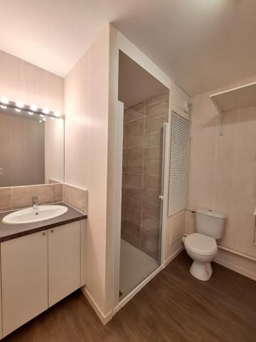 A LOUER SAINT MALO APPARTEMENT  T2  AVEC  BALCON  SITUE EN RESIDENCE AVEC ASCENSEUR