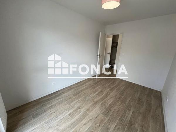 Location Appartement 3 pièces 64.8 m² - 52 RUE D HEM Roubaix 59100