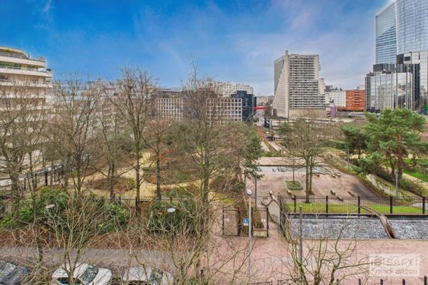 Quartier Gambetta. 3 pièces lumineux, au calme, avec cave et parking.