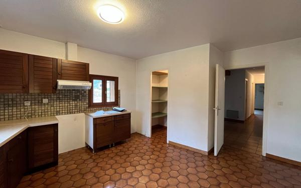 Maison à louer    7 pièces • 188 m2 Badaroux