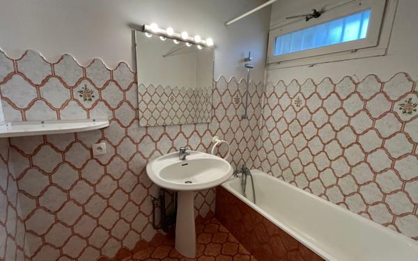 Maison à louer    7 pièces • 188 m2 Badaroux