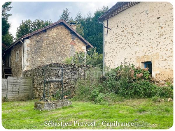 Dpt Dordogne (24), à vendre THIVIERS (24)Propriété P8, 200m2 hab., terrain env.3300m2, garage, annexe, proche commodités.