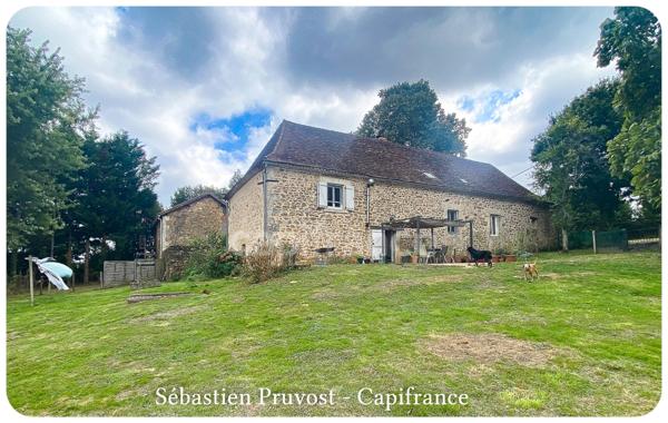 Dpt Dordogne (24), à vendre THIVIERS (24)Propriété P8, 200m2 hab., terrain env.3300m2, garage, annexe, proche commodités.
