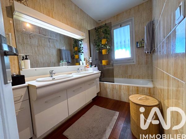 Maison à vendre 9 pièces 260 m² Pessac