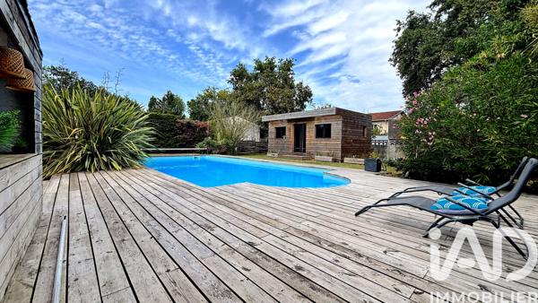 Maison à vendre 9 pièces 260 m² Pessac