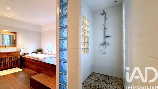 Maison à vendre 9 pièces 260 m² Pessac