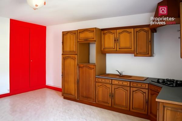 57000 METZ (à 59km du centre) à 55300 VARNEVILLE/Propriété équestre/Maison 237m2/+21ha/30boxes/750000HAI