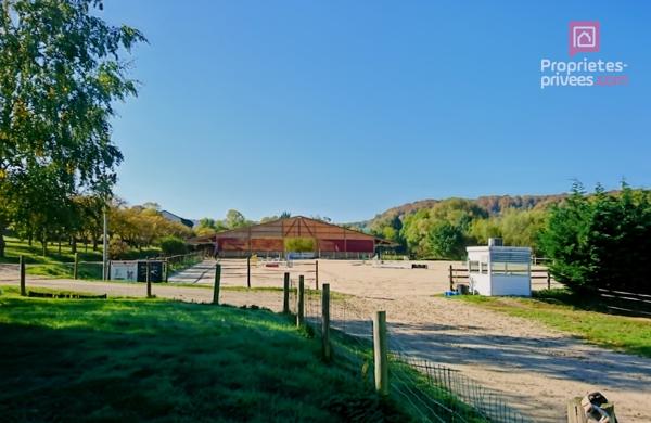57000 METZ (à 59km du centre) à 55300 VARNEVILLE/Propriété équestre/Maison 237m2/+21ha/30boxes/750000HAI