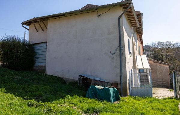Maison de hameau avec fort potentiel et une belle vue panoramique