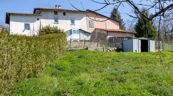 Maison de hameau avec fort potentiel et une belle vue panoramique