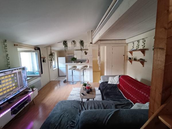 Appartement Narbonne centre rue Voltaire 2 pièces avec mezzanine 42.80 m2