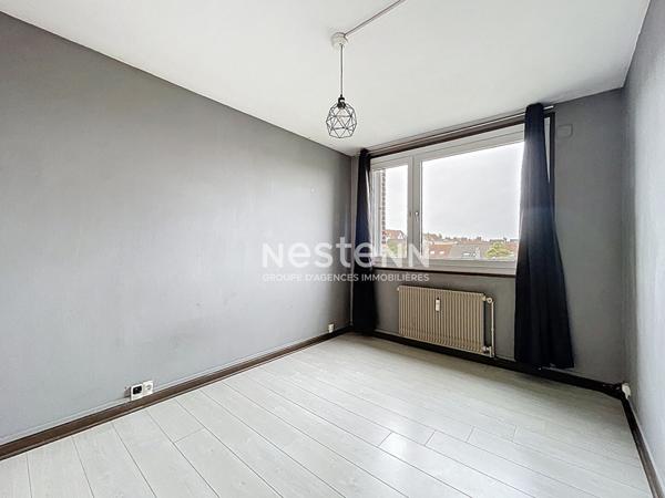 Malo-les-Bains - T2 bis/T3 de 72 m² - À 500 m de la plage - (Garage rare)