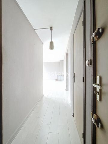 Malo-les-Bains - T2 bis/T3 de 72 m² - À 500 m de la plage - (Garage rare)