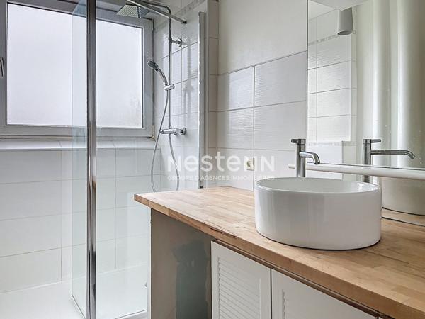 Malo-les-Bains - T2 bis/T3 de 72 m² - À 500 m de la plage - (Garage rare)