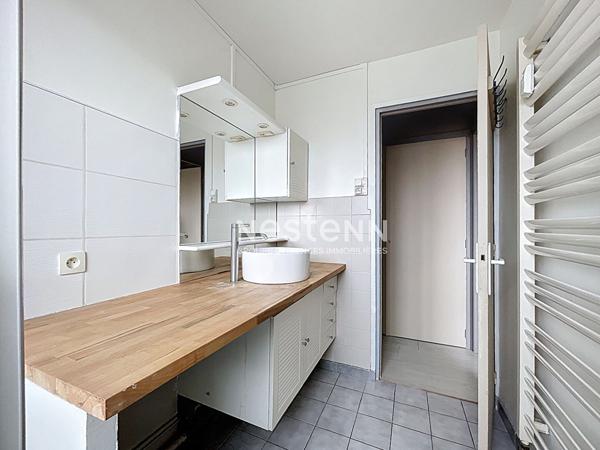 Malo-les-Bains - T2 bis/T3 de 72 m² - À 500 m de la plage - (Garage rare)