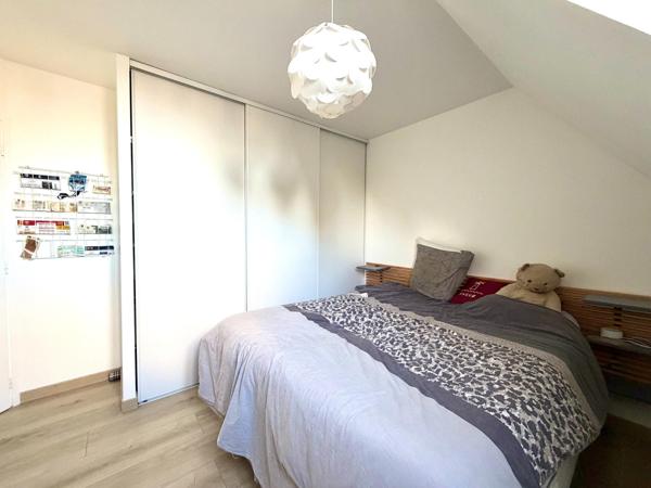 Maison de 109m², 4 chambres, jardin et garage