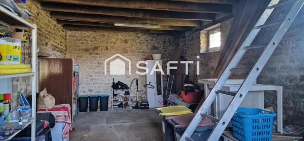 Maison mitoyenne en pierres