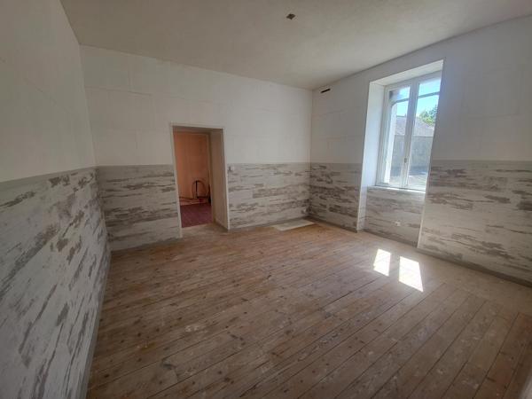 Maison  intemporelle avec fort potentiel - 270 m² - Rostrenen