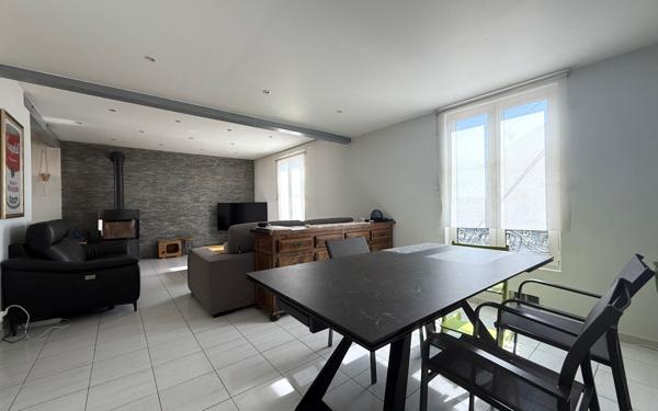 Maison à vendre    6 pièces •  Villecresnes