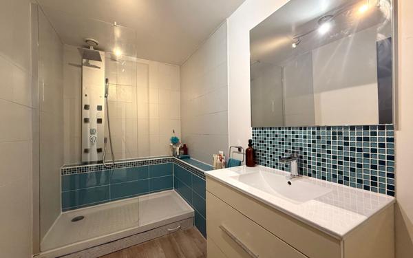 Maison à vendre    6 pièces •  Villecresnes