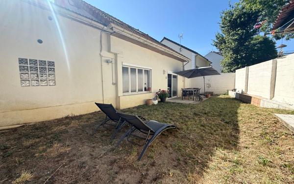 Maison à vendre    6 pièces •  Villecresnes