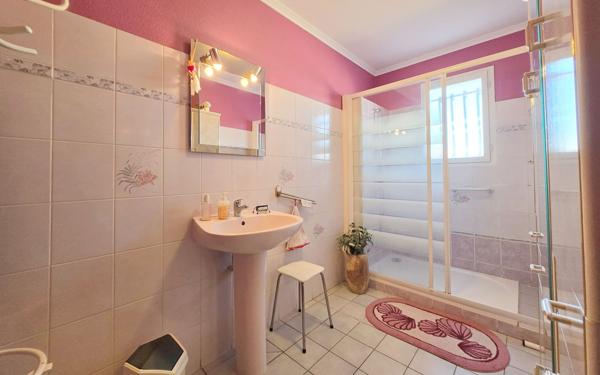 Maison à vendre    6 pièces •  Échillais