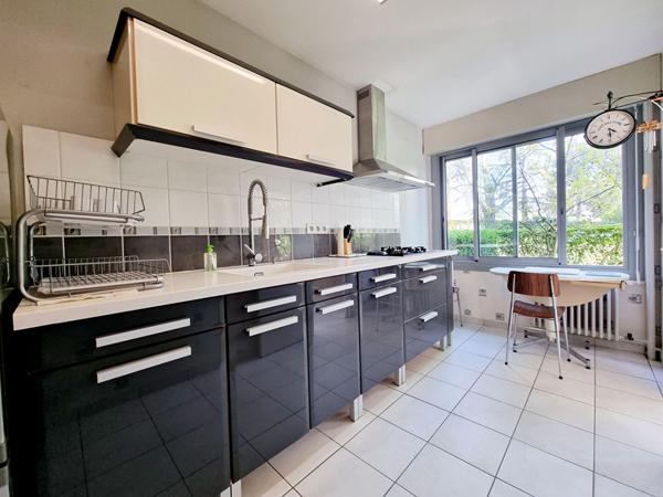 Nantes quartier Procé, appartement de type 3 avec terrasse et garage.