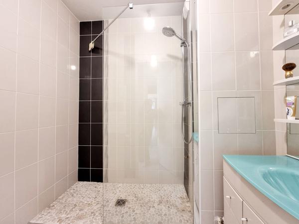 Nantes quartier Procé, appartement de type 3 avec terrasse et garage.