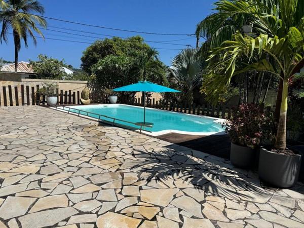 Villa de standing avec piscine et prestations haut de gamme