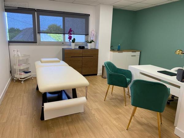 Fonds et/ou murs commerciaux à louer à Ploemeur dans le Morbihan (56270), ref : 56082-L72