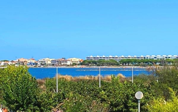 Vente Studio Cabine 1ère ligne + Parking Le grau-du-roi   