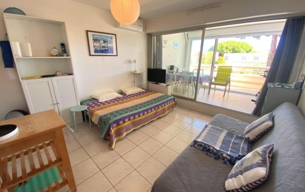 Vente Studio Cabine 1ère ligne + Parking Le grau-du-roi   