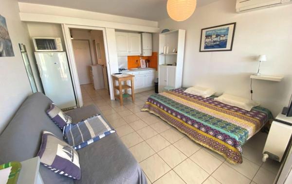 Vente Studio Cabine 1ère ligne + Parking Le grau-du-roi   