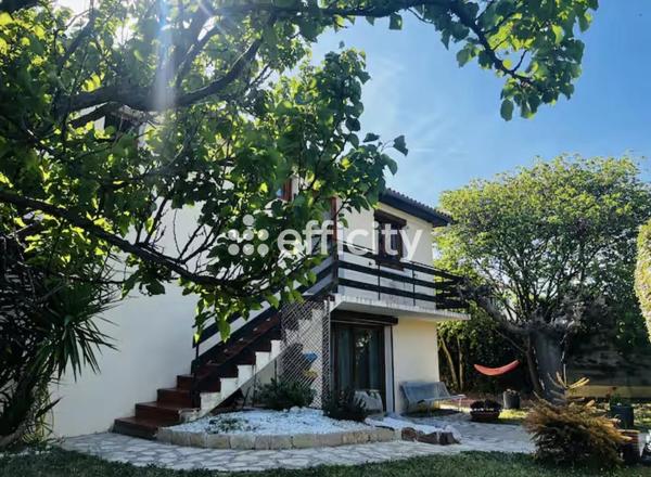 Maison 7 pièces - 183 m²