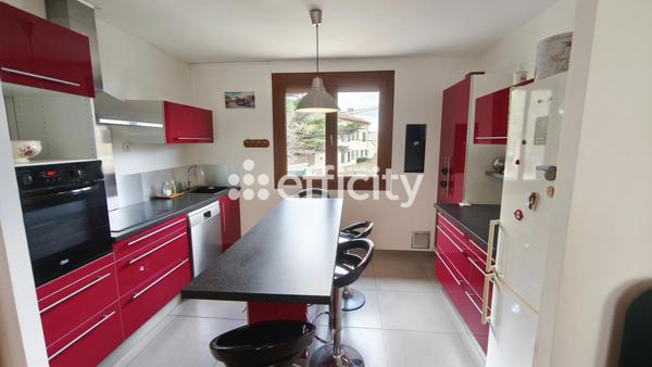 Maison 7 pièces - 183 m²