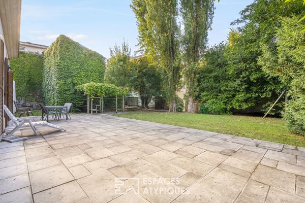 Demeure de charme avec piscine et dépendance