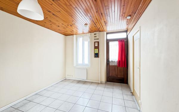 Maison à louer    2 pièces •  Ligny-le-Ribault