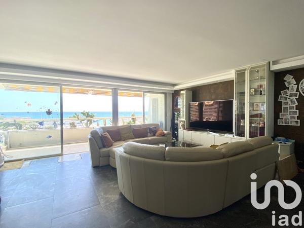Appartement 5 pièces de 136 m² à Villeneuve-Loubet (06270)