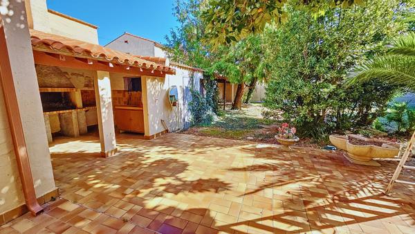 Mas catalan 145 m² - Parcelle 1 270 m² - Fort potentiel - Elne résidentiel