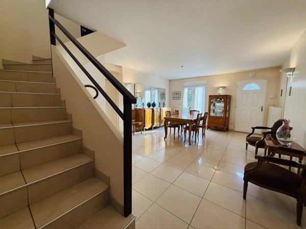 Maison contemporaine 6 pièces – 156 m² habitables – Terrain de 801 m²