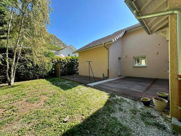 Maison contemporaine 6 pièces – 156 m² habitables – Terrain de 801 m²